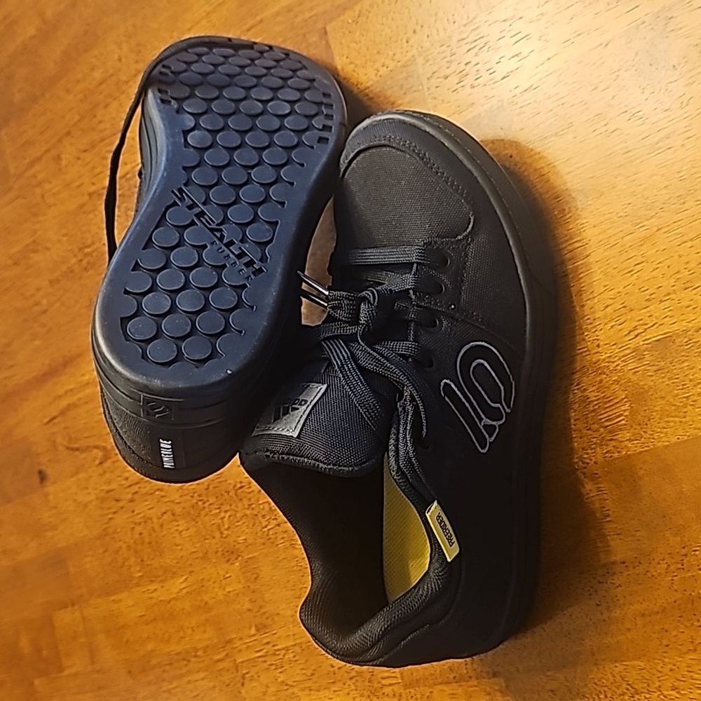 Freerider mountain biking shoes